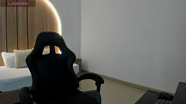 zoe danae  online show from 03.27.26