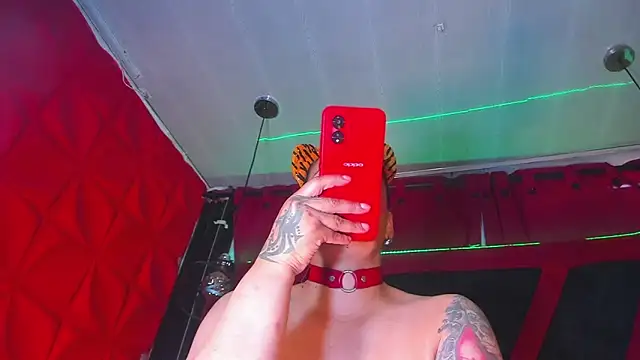 Taylor-hardcore online show from 09.17.25