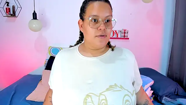 monicabbw  online show from 02.13.25