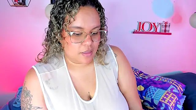 monicabbw  online show from 03.04.25
