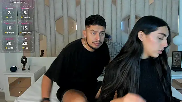 Snapshot of 1m_valery chatting on 12.13.24 1m valery online show from 12.13.24