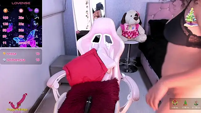 Kenia tompson01 online show from 12.19.24