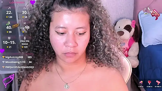 Kenia tompson01 online show from 02.18.25