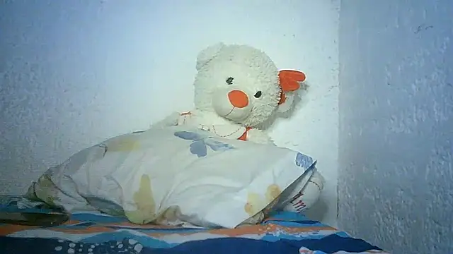 Snapshot of Bellabeltrann chatting on 12.14.24 Bellabeltrann online show from 12.14.24