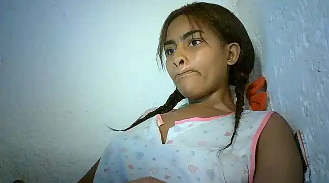 Snapshot of Bellabeltrann chatting on 01.18.25 Bellabeltrann online show from 01.18.25