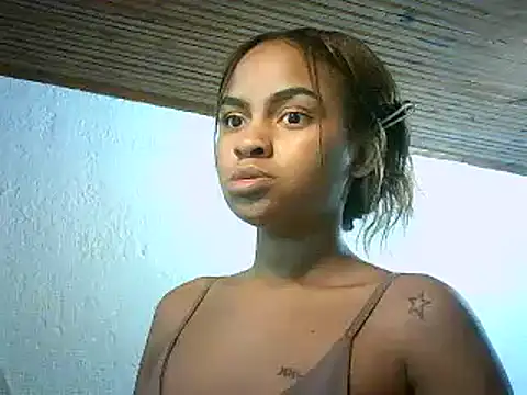 Snapshot of Bellabeltrann chatting on 03.22.25 Bellabeltrann online show from 03.22.25