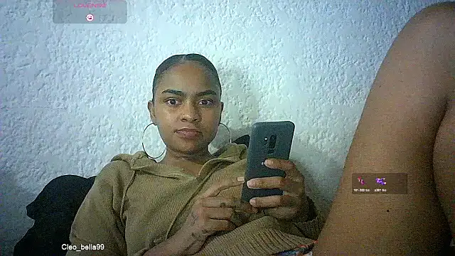 Snapshot of Bellabeltrann chatting on 05.31.26 Bellabeltrann online show from 05.31.26