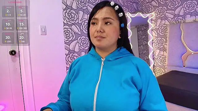 Snapshot of Mellani_tay chatting on 02.25.25 Mellani tay online show from 02.25.25