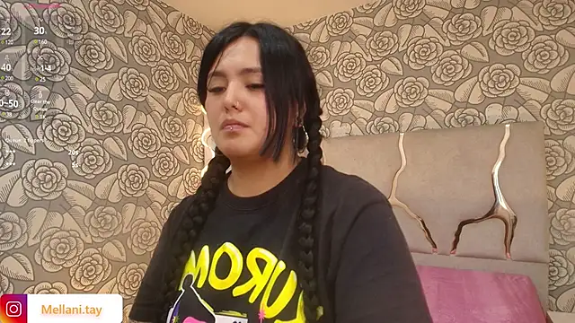 Snapshot of Mellani_tay chatting on 03.21.25 Mellani tay online show from 03.21.25