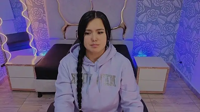 Snapshot of Mellani_tay chatting on 09.25.25 Mellani tay online show from 09.25.25