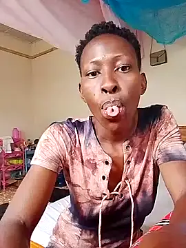 LOVELY-2BERRY online show from 01.27.25