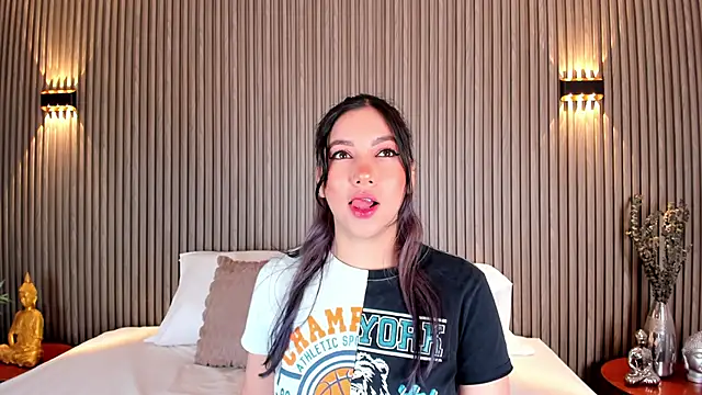 AliceHanz online show from 03.20.25