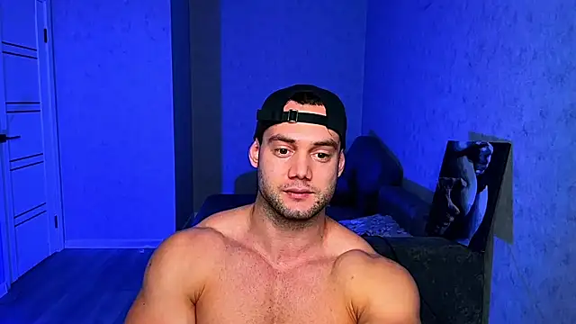 Snapshot of Hasan_Muscle_ chatting on 02.07.25 Hasan Muscle online show from 02.07.25