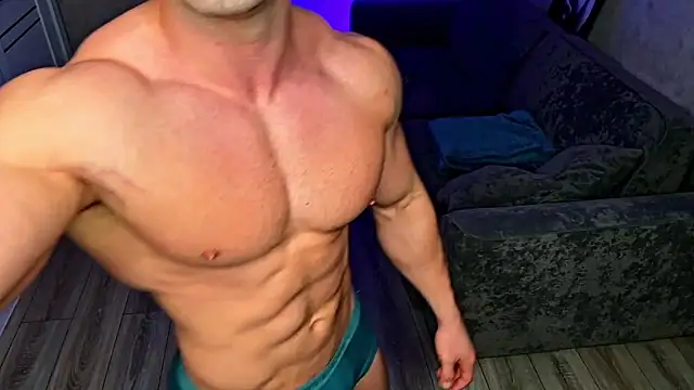 Snapshot of Hasan_Muscle_ chatting on 02.19.25 Hasan Muscle online show from 02.19.25