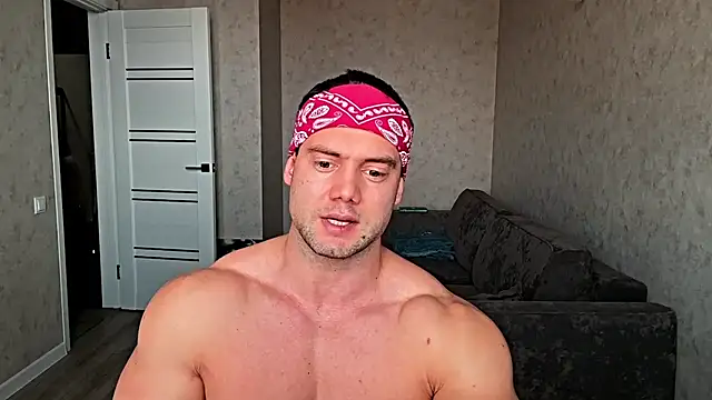 Snapshot of Hasan_Muscle_ chatting on 02.24.25 Hasan Muscle online show from 02.24.25