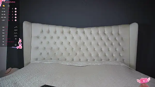 nichole bree  online show from 03.07.25