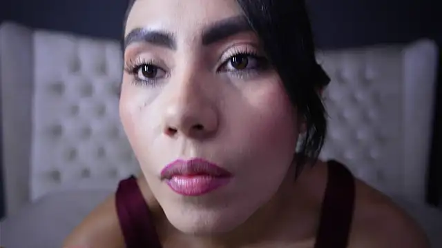 nichole bree  online show from 10.03.25