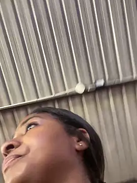 Berry Bans online show from 09.25.25