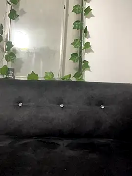 Berry Bans online show from 10.12.25