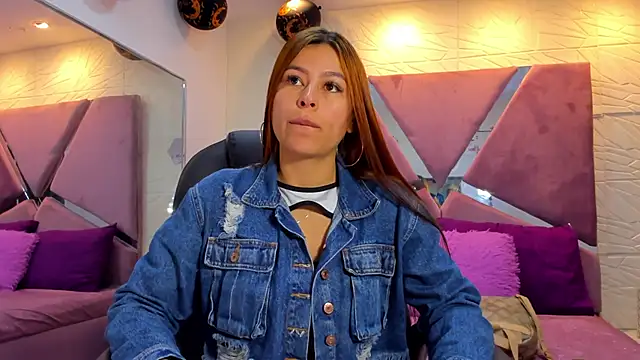 Charlotte Ice1 online show from 11.13.25