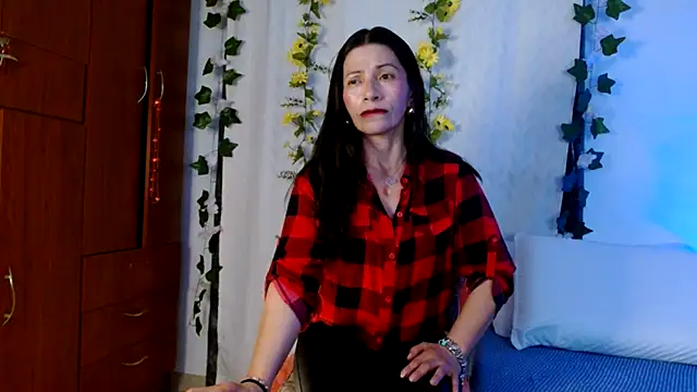 Snapshot of cattaleya1476 chatting on 02.13.25 cattaleya1476 online show from 02.13.25