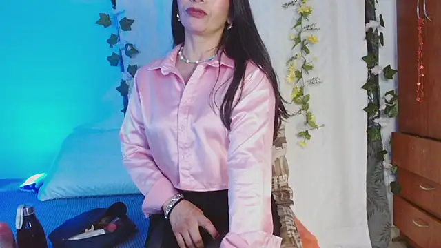 Snapshot of cattaleya1476 chatting on 02.18.25 cattaleya1476 online show from 02.18.25