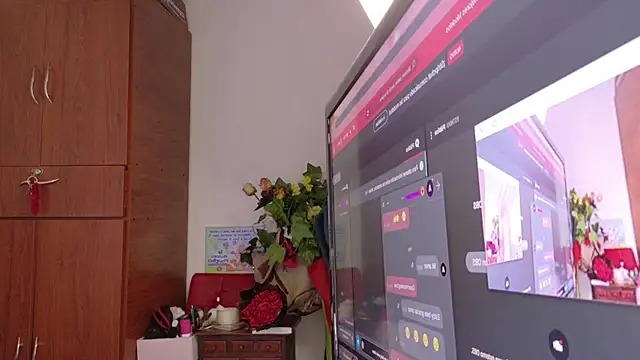 Snapshot of cattaleya1476 chatting on 10.15.25 cattaleya1476 online show from 10.15.25