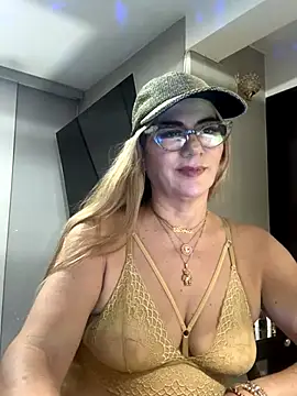 LARIANA RIVERA23 online show from 12.05.24