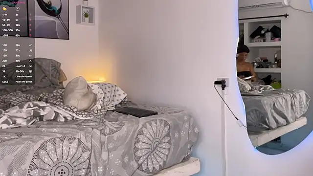 wendy alejo1712 online show from 10.25.25