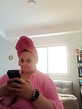 Snapshot of Alex_flair chatting on 10.07.25 Alex flair online show from 10.07.25