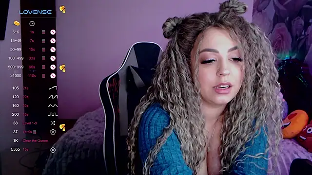 Snapshot of _Just_a_queen_3 chatting on 01.15.25 Just a queen 3 online show from 01.15.25