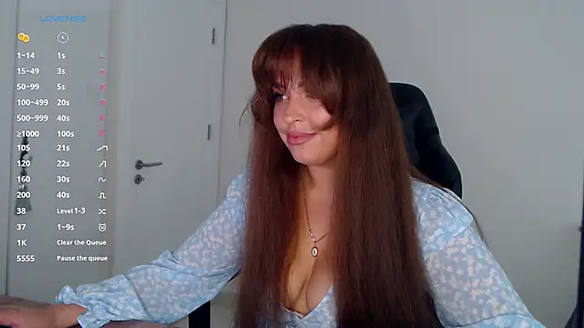  Just a queen 3 online show from 04.14.26