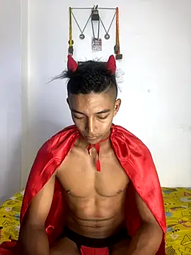 Demiansteven2 online show from 10.28.25