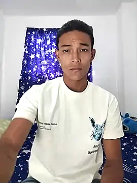 Snapshot of Demiansteven2 chatting on 03.26.26 Demiansteven2 online show from 03.26.26