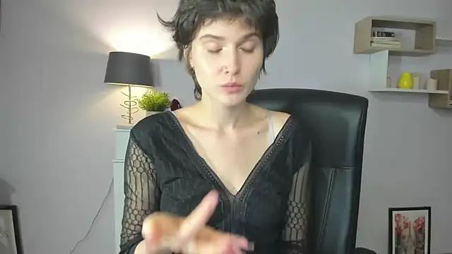 sarah perfect online show from 07.28.26