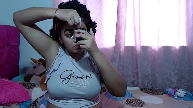 kiara milf  online show from 10.17.25