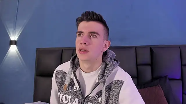 MikaelSlow online show from 10.14.25