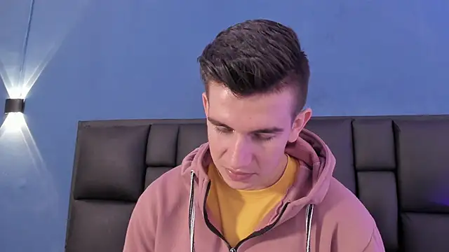 MikaelSlow online show from 11.15.25