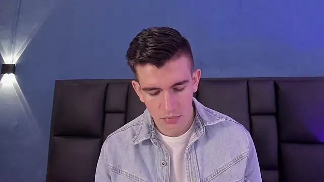 MikaelSlow online show from 11.20.25