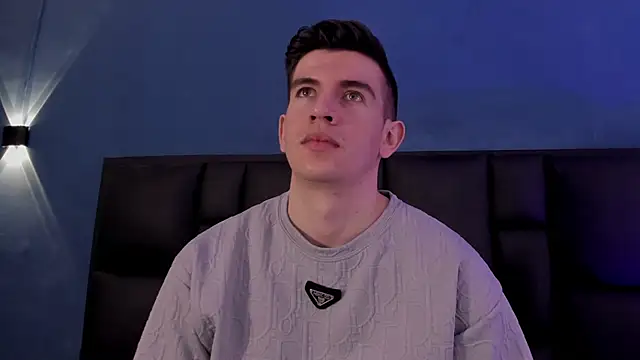 MikaelSlow online show from 11.22.25