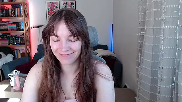 Snapshot of kenzie_x chatting on 04.27.26 kenzie x online show from 04.27.26