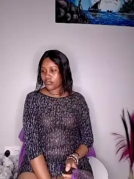 Snapshot of SquirtQueen222 chatting on 12.02.24 SquirtQueen222 online show from 12.02.24