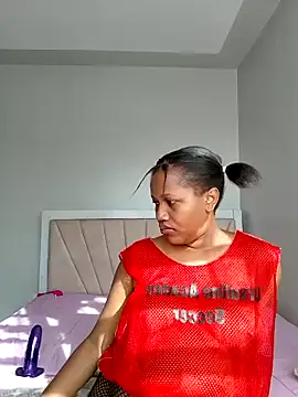 Snapshot of SquirtQueen222 chatting on 01.17.25 SquirtQueen222 online show from 01.17.25