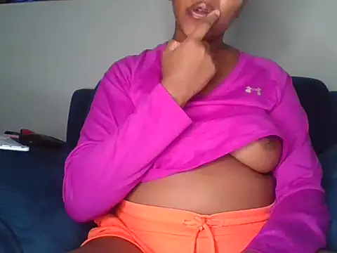 SquirtQueen222 online show from 04.02.26