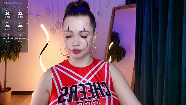 Snapshot of Diana_twerk chatting on 10.31.25 Diana twerk online show from 10.31.25