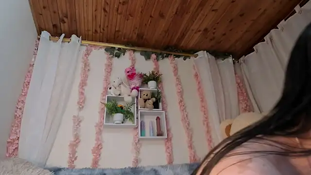 Idara and Edahi01 online show from 03.12.26