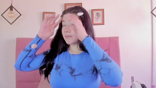 GENNESIS LOVE online show from 09.28.25