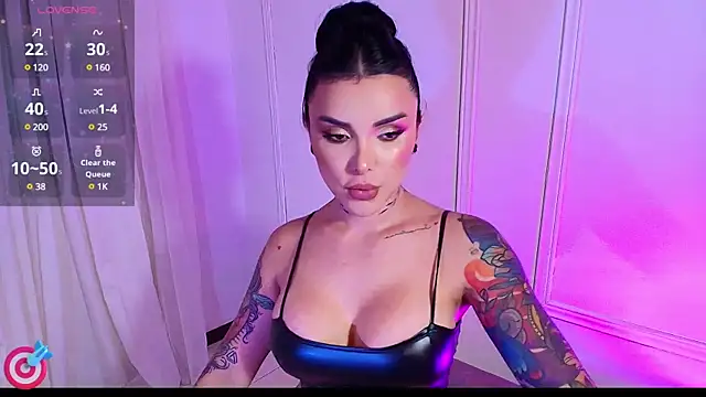 Snapshot of Ela_Doll_ chatting on 03.03.25 Ela Doll online show from 03.03.25