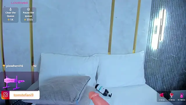 amor smith  online show from 11.08.25