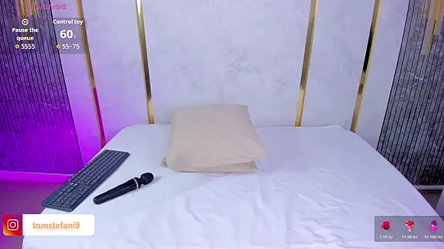 amor smith  online show from 04.21.26